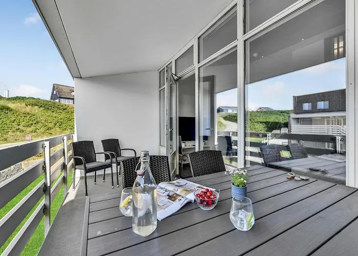 Gorgeous In Apartment *