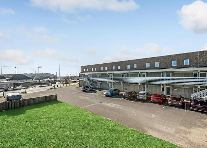 Gorgeous In Apartment